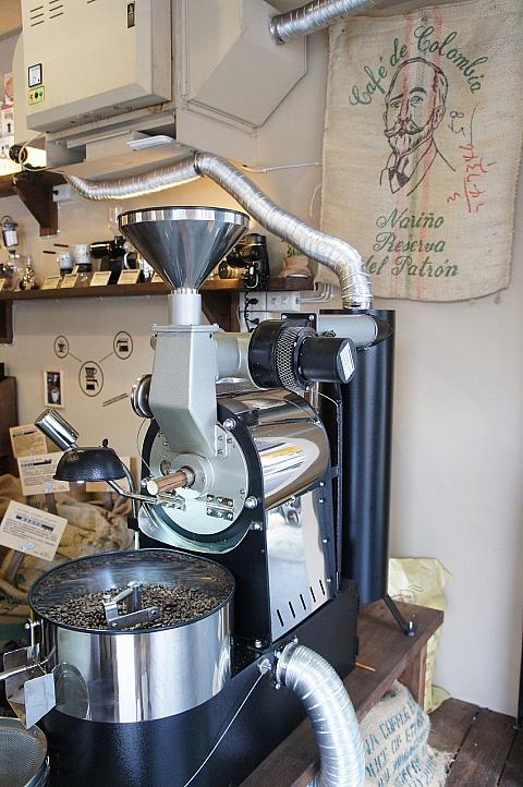 コーヒーのいい香りに誘われてふらっと入ってしまったcamacafe
