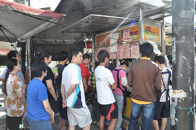ナビの食いしん坊番長「デビ」が食い倒れ台南の旅に行ってきました！