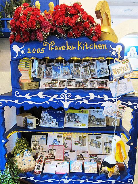 お腹いっぱいになったらオーナー達が自らデザインしたギリシャ風商品も見てみましょう！