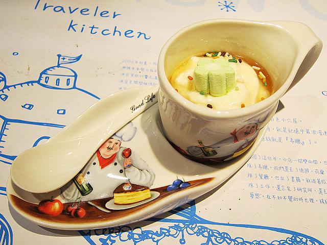 このデザートネーミングがとってもかわいいんです！「優格與蜂蜜戀愛了（ヨーグルトがはちみつに恋をした）」。女心をくすぐります♪