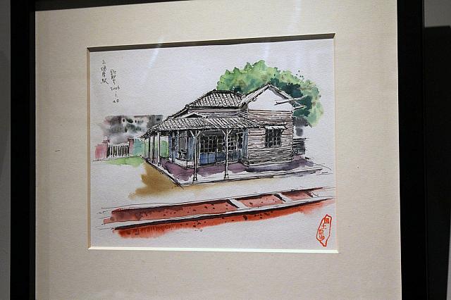 瓦屋根と木造がそこはかとなく郷愁を思い起こさせますね