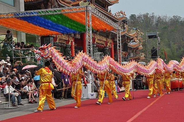 台湾各地の様々な陣頭も見られます！