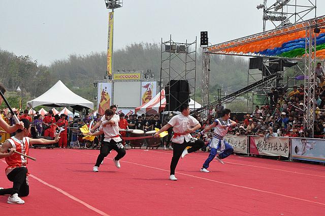 躍動感溢れる舞いに釘付け！