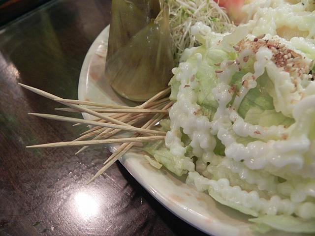 ん？でもこの大量のつまようじは何？ナビたち4人ですけど…