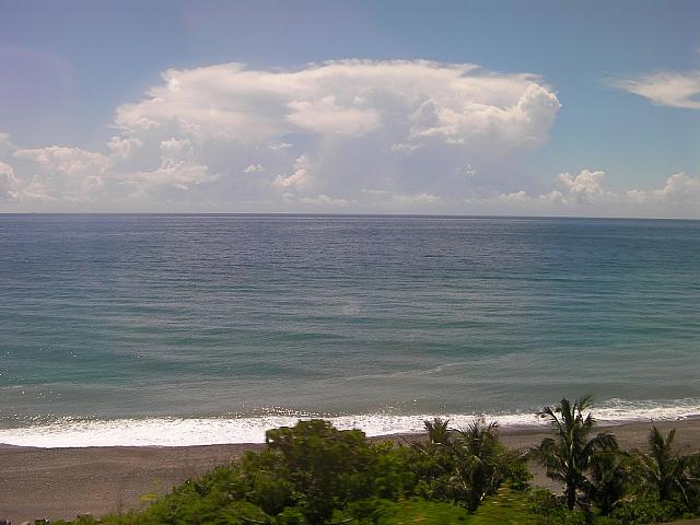 海が見えてきました！