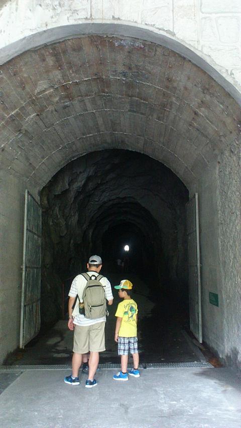 トンネルのその先には…