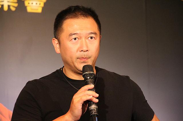 オペラを演じる「樂興之時管弦楽団」指揮者の江靖波さんからもご挨拶