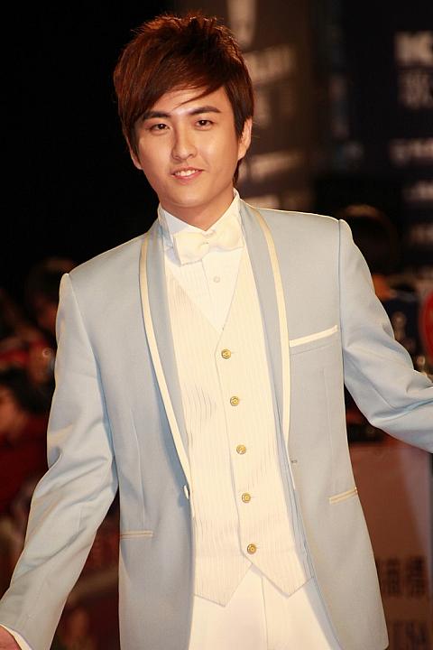 シンガポール人歌手・黃靖倫も登場しましたよ～！