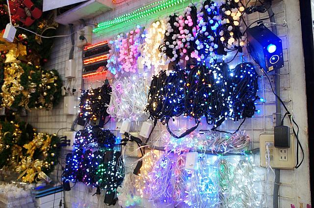 電飾も束で売られています!