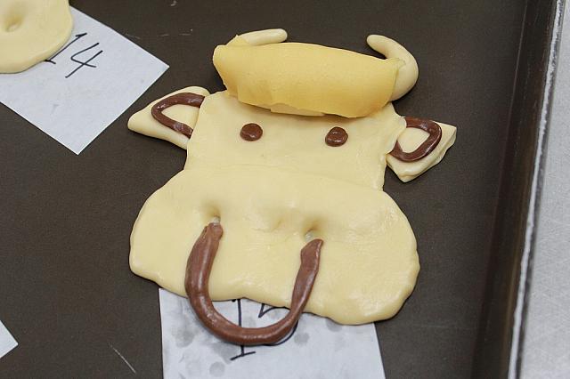 鼻輪をつけた牛ちゃん