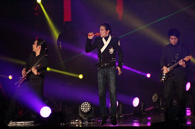 最後の「王妃」では会場から地響きが起こっているのか？というくらいすごい歓声が湧きました