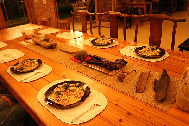 連記で夕食をとってから、近くの山月温泉館へ行くことにしました！
