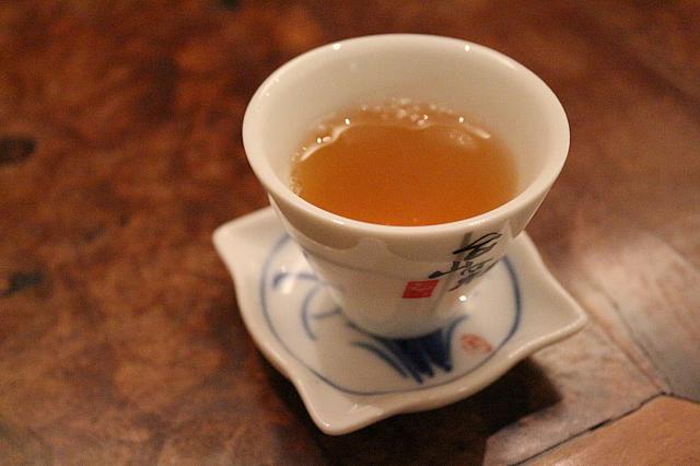 鹿野特産の「紅烏龍」、いい湯の後はいいお茶ですね♪