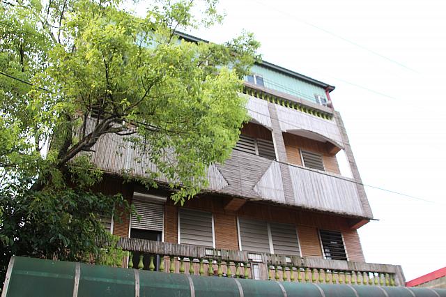 集会所に到着、アミ族が人口の半数を占める春日地域では、そこかしこにアミ色が発見できます