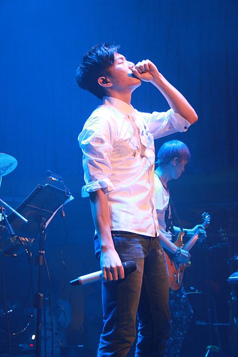 今回のライブでは19曲を披露した韋禮安。約1時間半と短い時間でしたが、彼の魅力がたっぷりと詰まった素敵なライブでした～。