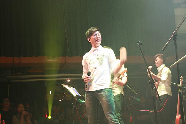 ナビは韋禮安ライブは初参戦。優しいバラードのイメージが強かったので、その力強い歌声で、「こんな曲もあったんだ！」と新たに発見したナビなのでした。