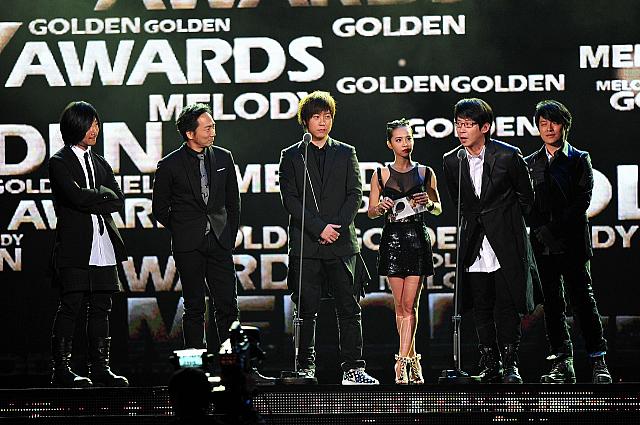 五月天と蔡依林がプレゼンターを務めた「最佳國語專輯獎」の発表。受賞したのは…<br>画像提供：台視