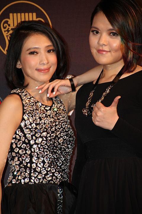 3部門ノミネートされた「戴佩妮」と新人賞にノミネートされた「劉思涵」。<br>「戴佩妮」は「劉思涵」のプロデューサーも務めたんです。多彩～