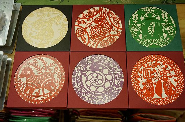 この切り絵風コースターもいいでしょ？？150元