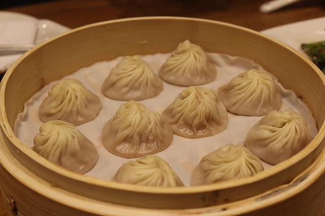 待ってました！小籠包10個入り（200元）！！！（5個入り/100元）もありますよ～