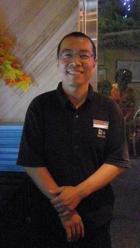 案内してくださった、店長の陳さん。