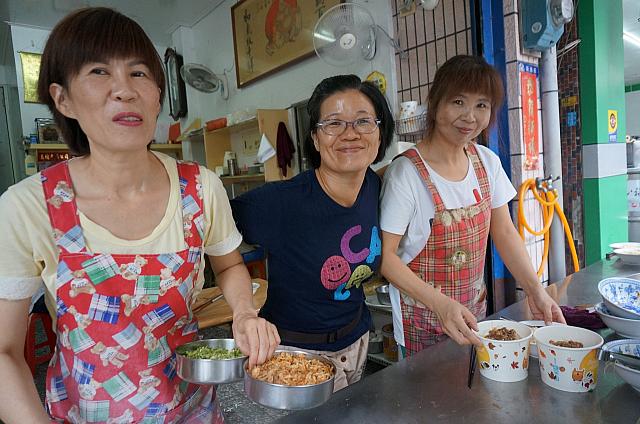 お嫁に行き損ねてから、お店経営にまい進しているというユーモラスな林さんがオーナー！