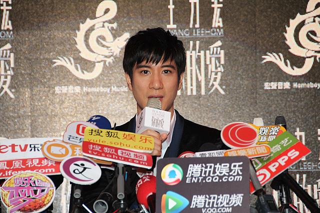 各国からの囲み取材も行いました♪