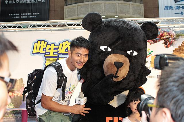 プレゼント以外にも、もしかしたらOh！Bearと郭彥甫が旅のお供するかもしれないそうですよ～