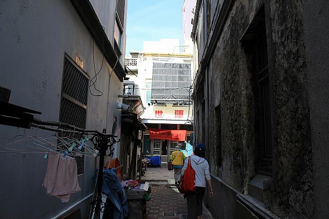 ここに市場があったなんて…