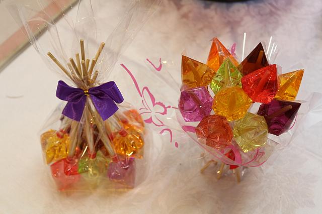 どちらも100元です