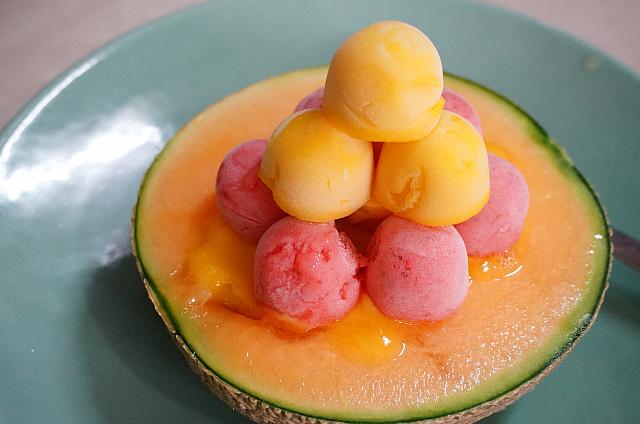 ナビたちがありつけるはずだった、メロンボール