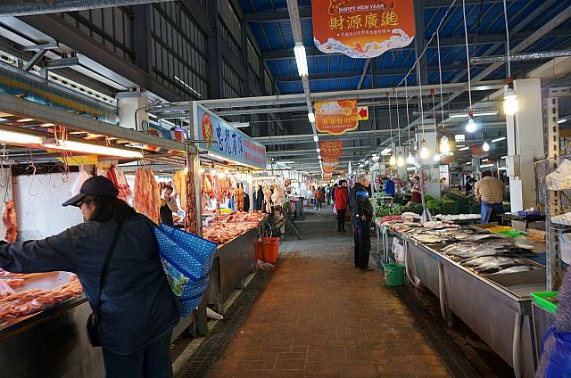 11時くらいに到着してしまったので、店じまいを始めているお店もたくさんありましたが、早速歩いてみましょう！