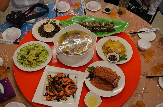 大人数で円卓を囲むのが中華の醍醐味ですね～