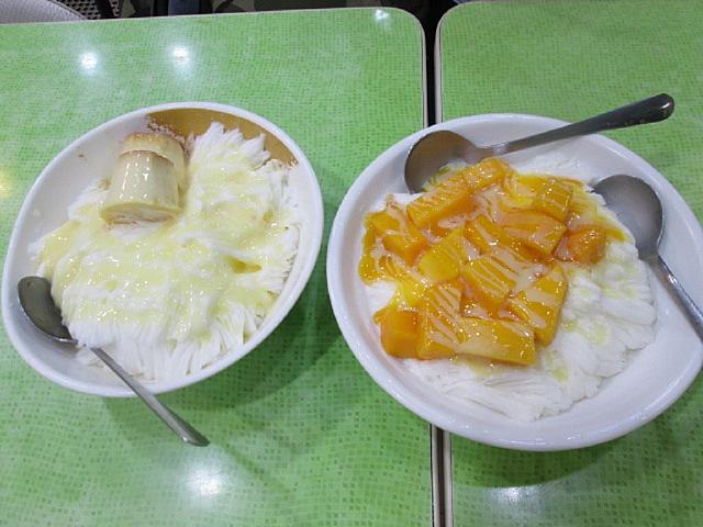 マンゴーカキ氷とプリンカキ氷