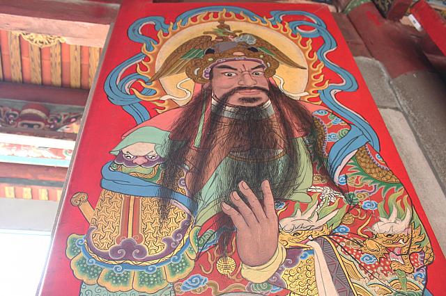 門に描かれる絵も必見！