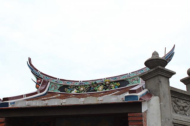 つばめの尻尾のような形をした「燕尾脊」。尾羽の先が2つに分かれていますよ～