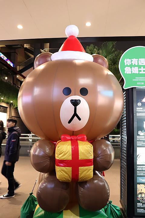 ブラウン