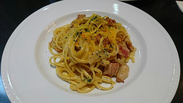 培根奶油鹹蛋黃義大利麵(カルボナーラ）360元