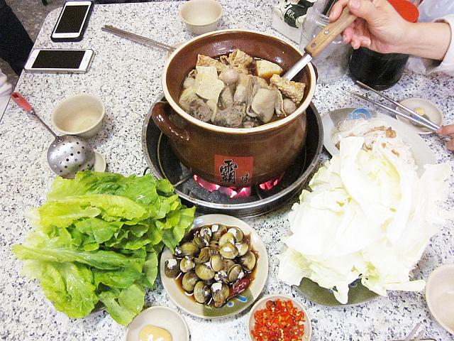 鹹蜆仔(しじみのにんにく醤油漬け)もありました。台湾の居酒屋などでよく見かけるおつまみ料理です
