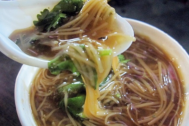 蚵仔麵線　　