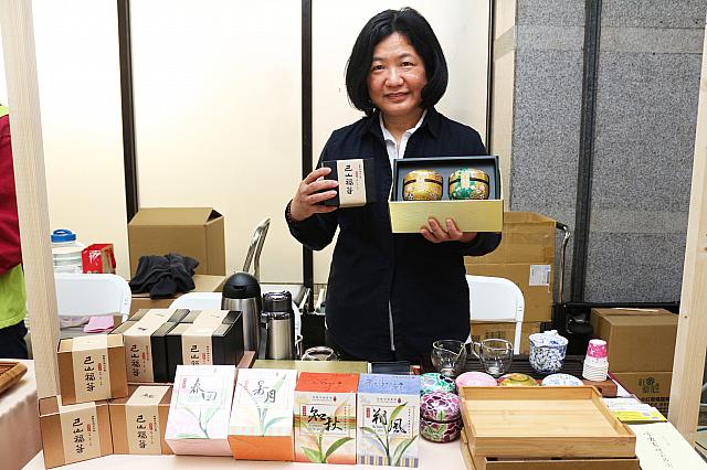 施英如経理