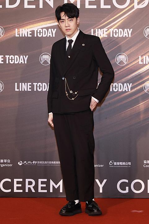 え、再びこのイケメンは誰？新人賞ノミネートの「李友廷(リー・ヨウティン)」です。表情豊かに「平常心！」と言いながら震えるリアクションがかわいい〜