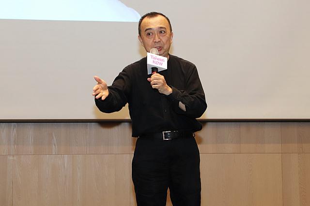 やなぎさんの思いを、うつくしい台湾語の歌詞で表現できるよう手掛けた、作詞・脚本の王友輝さん