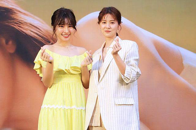 今回のカメラマン兼女優でもあるアリソンも記者会見に駆け付けてくれました！