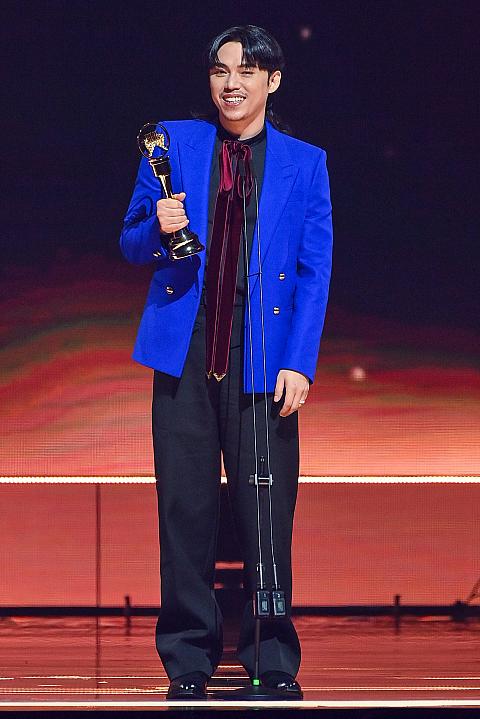 プレゼンターを務めた上に受賞まで果たす大忙しの「HUSH」