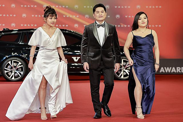 台湾語男性歌手賞ノミネートの「蘇明淵」は、愛娘から「100満点のパパ」と言われガッツポーズ