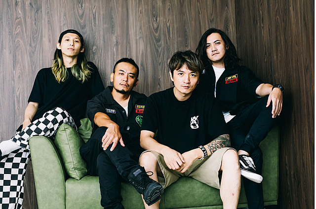 ちなみにこのアーティスト写真撮影は、Zepp New Taipeiの楽屋Aだったりします