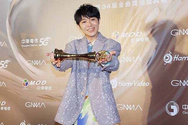 フォトタイムではキュートにポージングを取ってくれました！