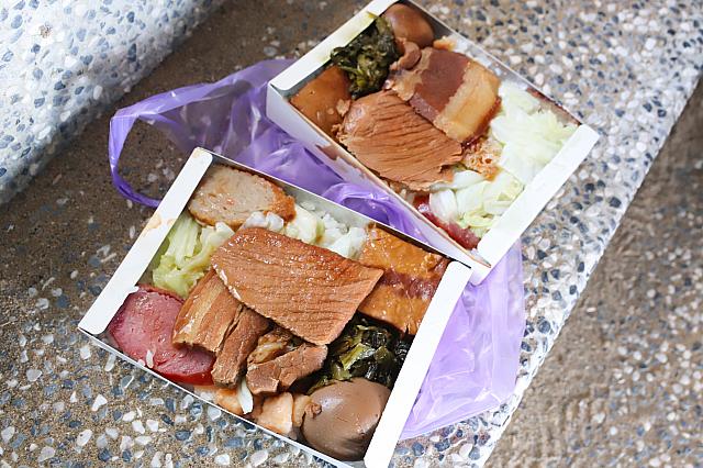 海を見ながら名物の福隆弁当をいただきまーす