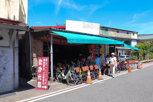 駅近の「福隆驛站」。こちらでパスを提示後、店スタッフの指示に従って
